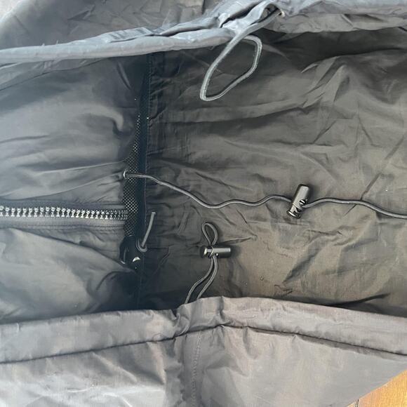 The North Face Jacket Mens Small Black Gore-Tex Hooded Waterproof Rain Shell - Picture 10 of 12